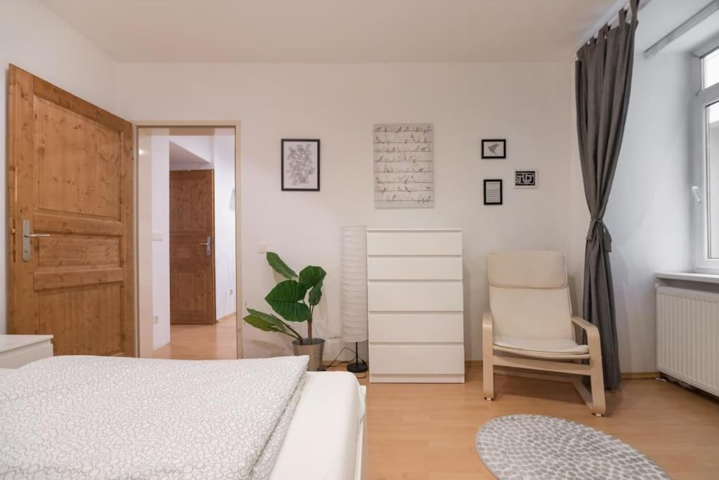 Spacious Central Apartment Виена Екстериор снимка